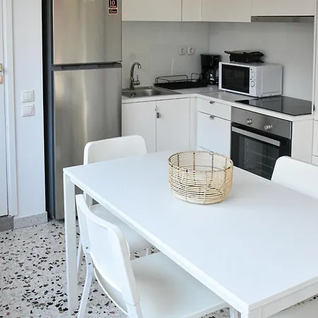 Monastiraki Panorama: Spacious Living Apartment