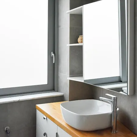 Monastiraki Panorama: Spacious Living Athens