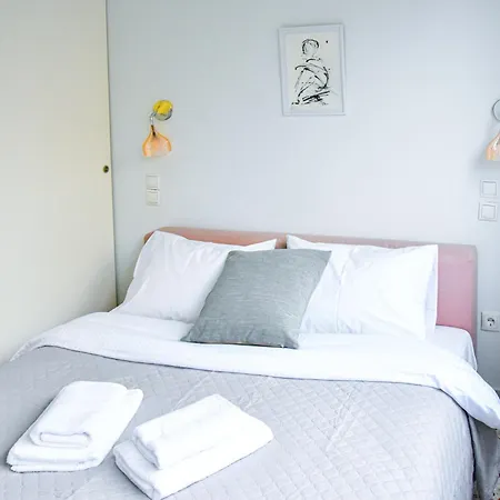 Monastiraki Panorama: Spacious Living Apartment *